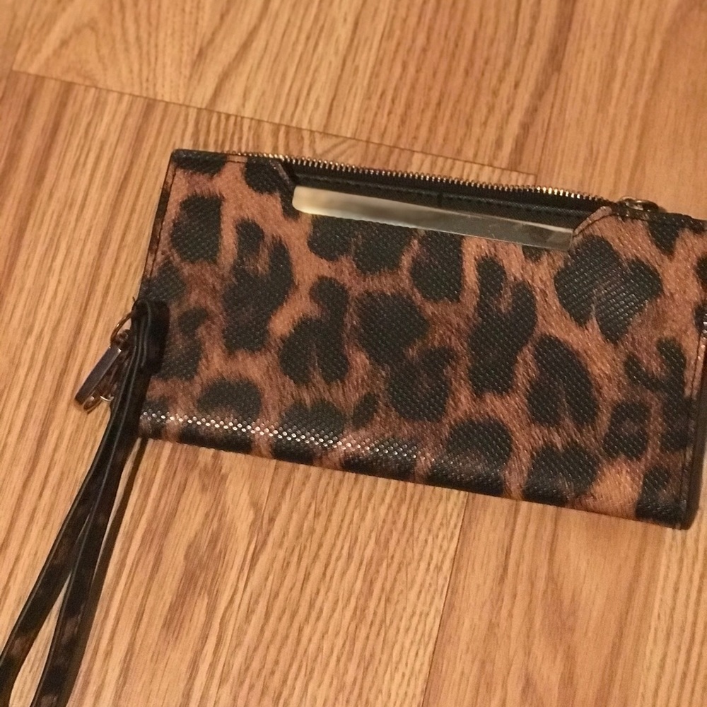 Leopard clutch wallet